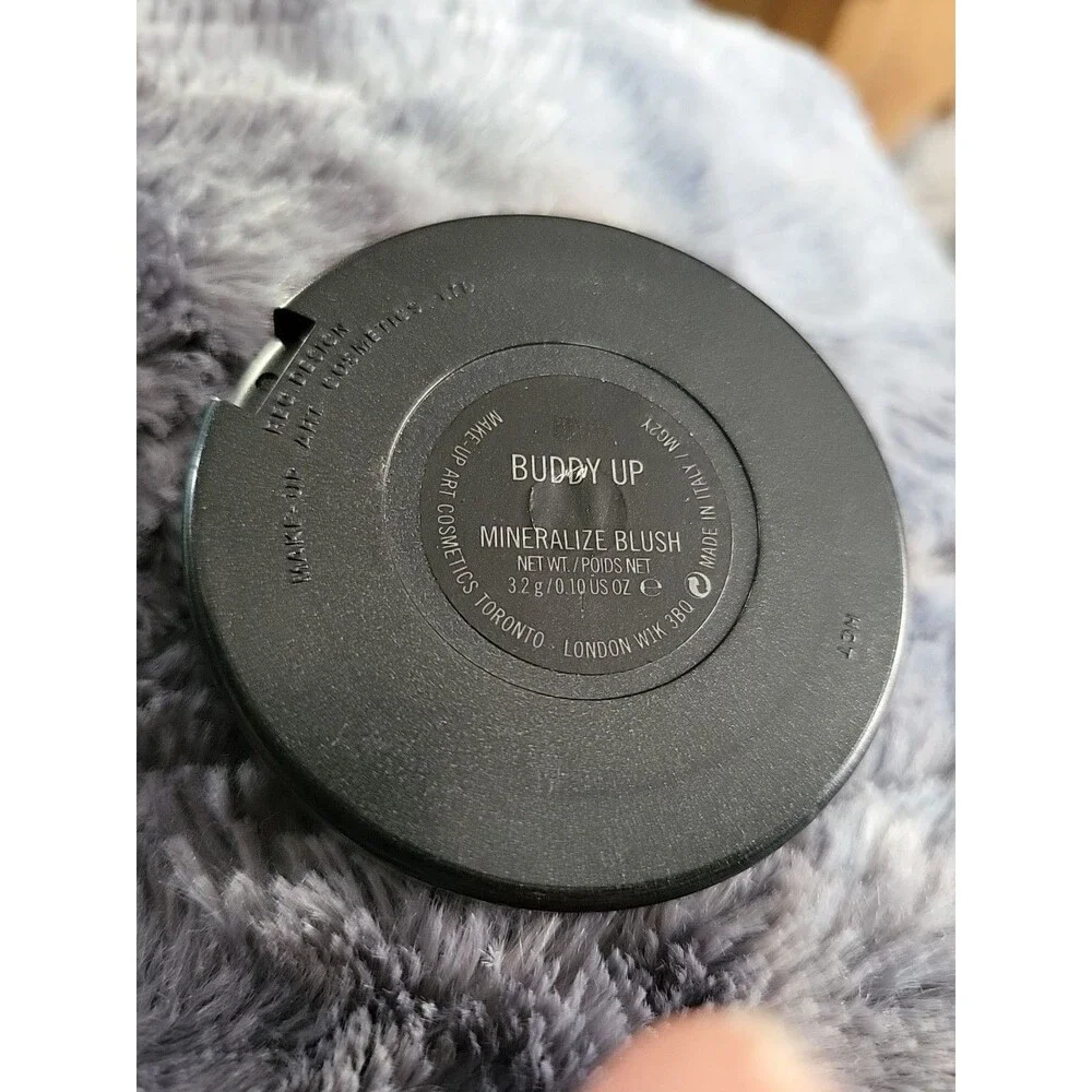 M·A·C mac cosmetics